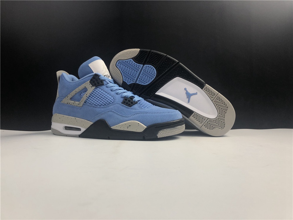 Jordan 4 Retro University Blue CT8527-400